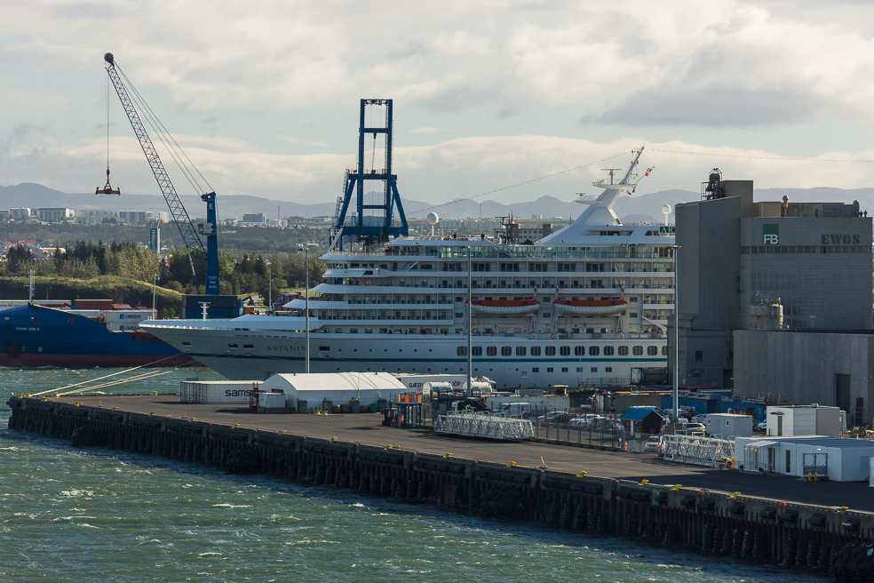 20240910_0161_Island