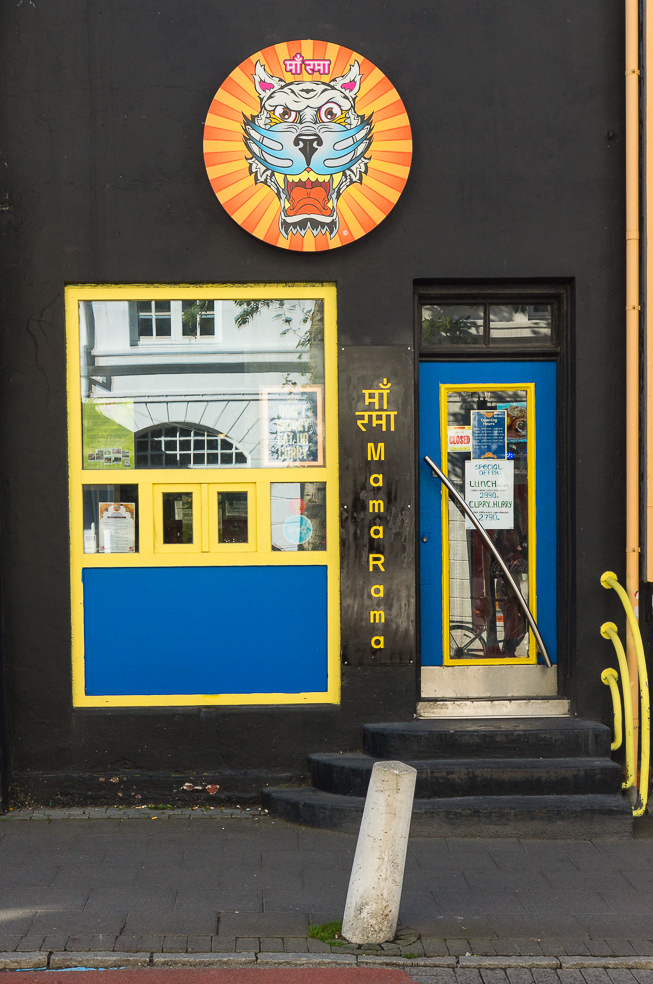 20240911_0216_Island